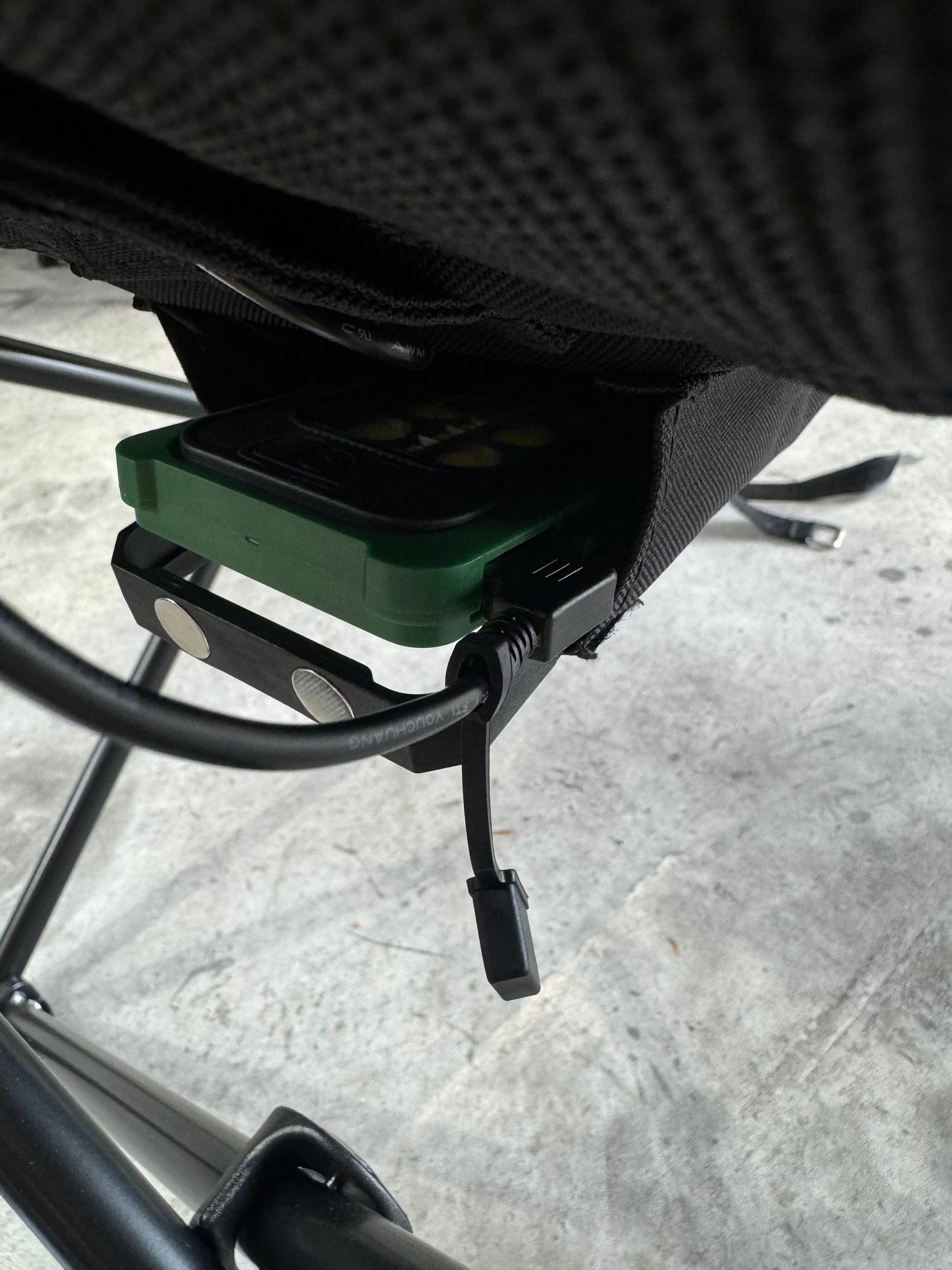 Outback Tourer Heated Moon Chair