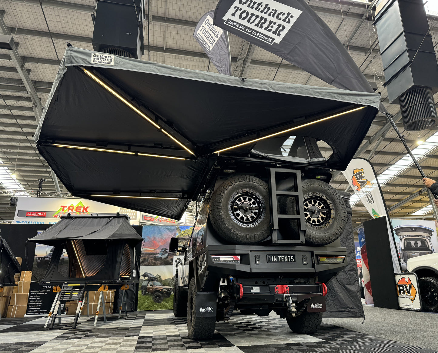 OUTBACK TOURER 270 PLUS WITH D ZIPPER