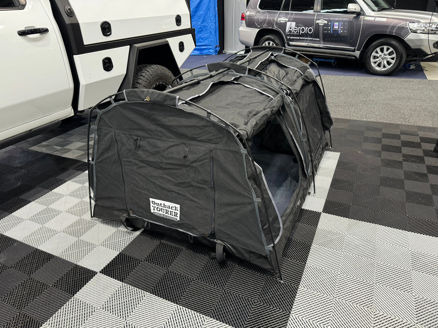 Outback Tourer Premium Swag