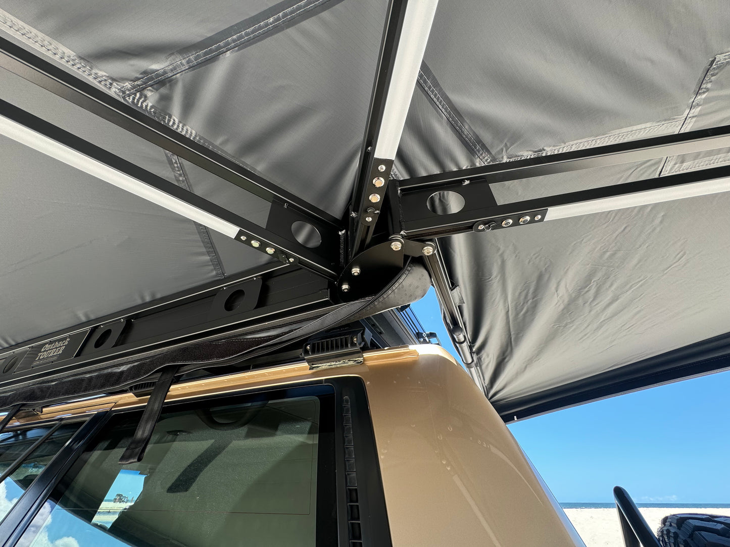 OUTBACK TOURER 270 AWNING