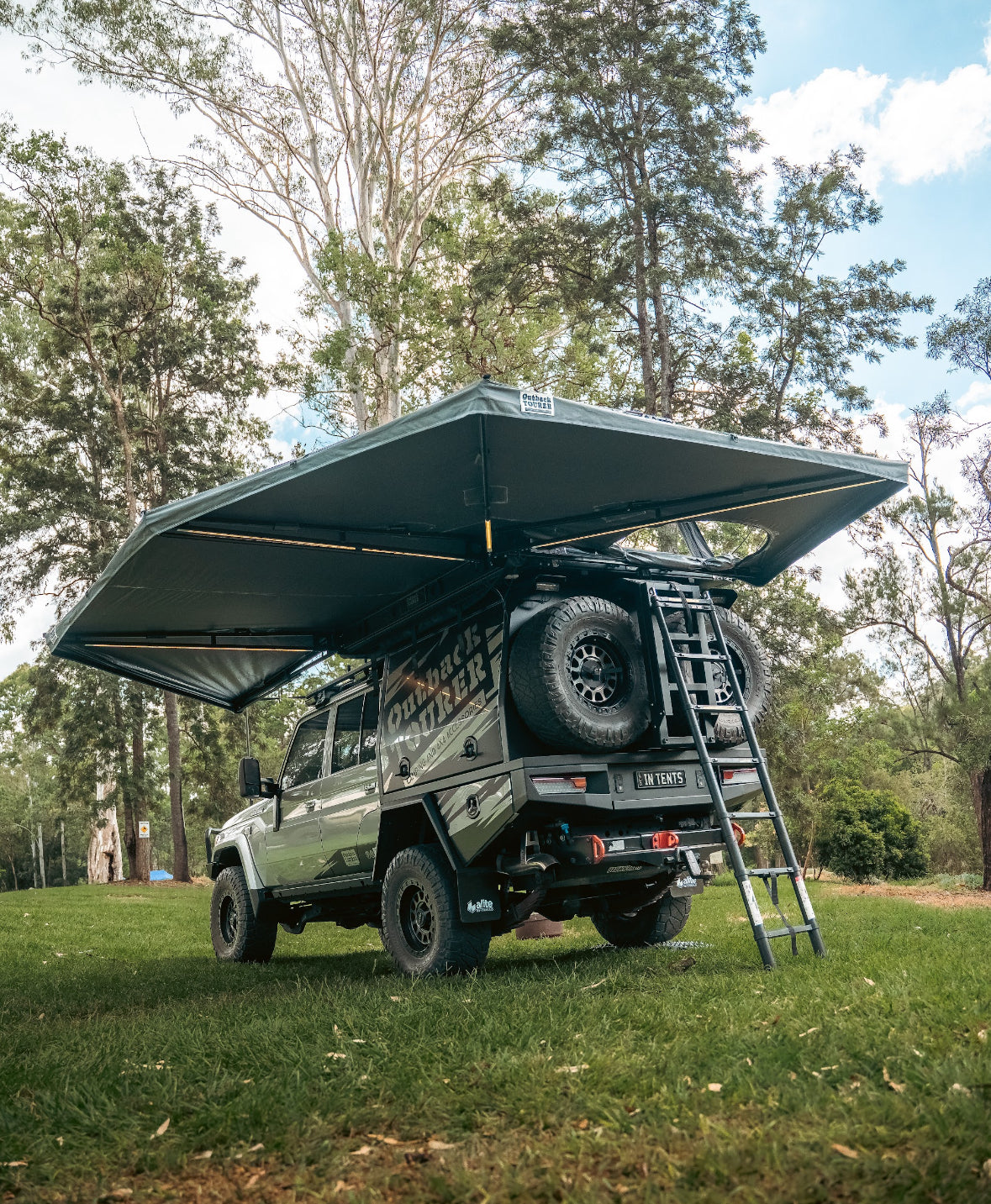 OUTBACK TOURER 270 PLUS WITH D ZIPPER