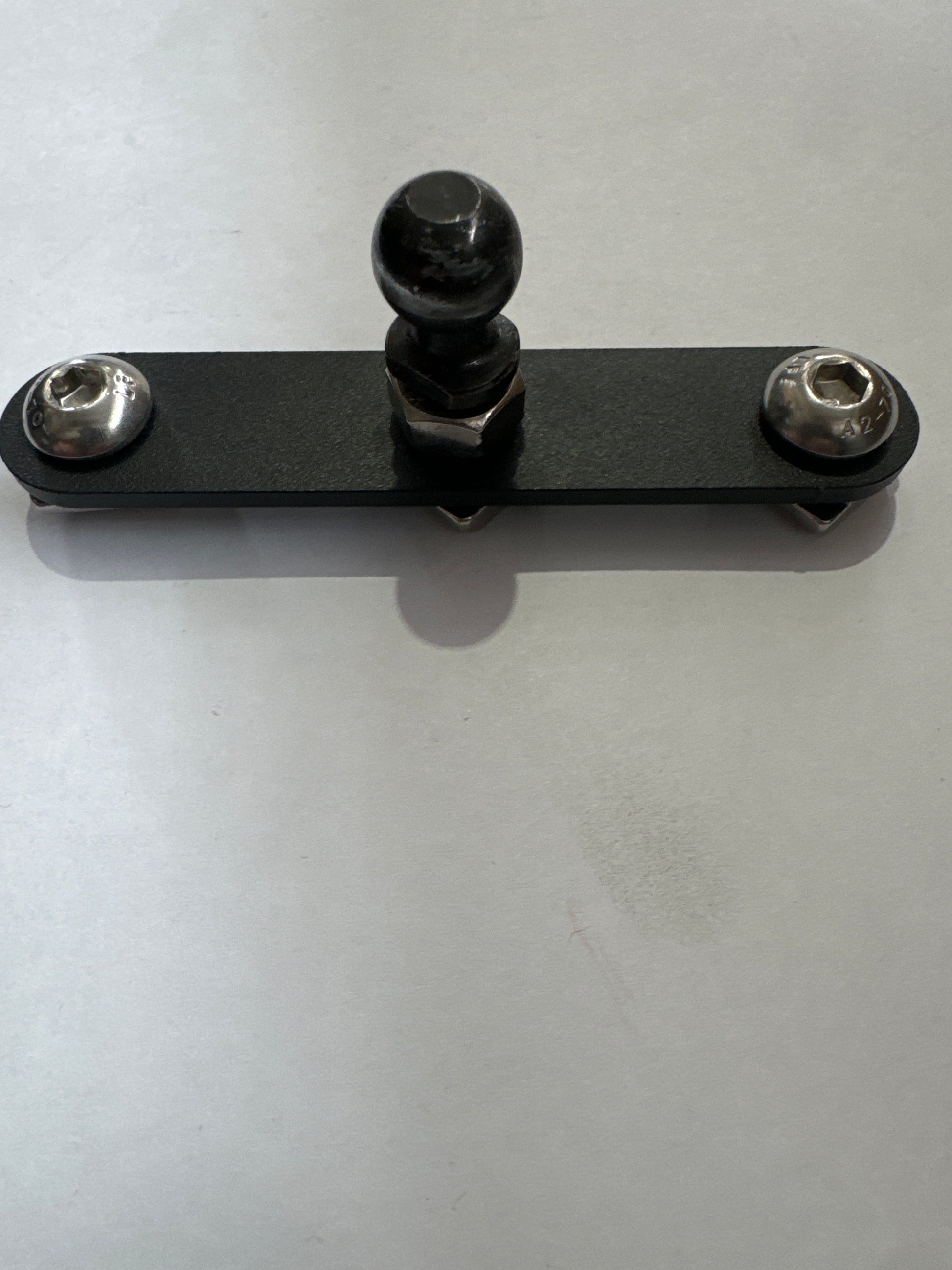 Strut Receiver Thread Ball (uni) - Outback Tourer