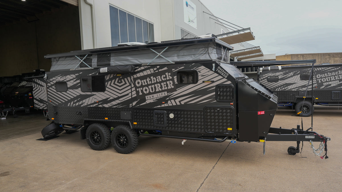 OT 19C Hybrid Caravan $81,990 ( Club Lounge )