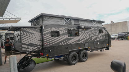 OT 19C Hybrid Caravan $81,990 ( Club Lounge )