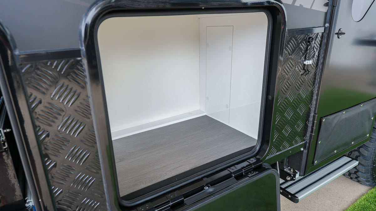 OT 19C Hybrid Caravan $81,990 ( Club Lounge )
