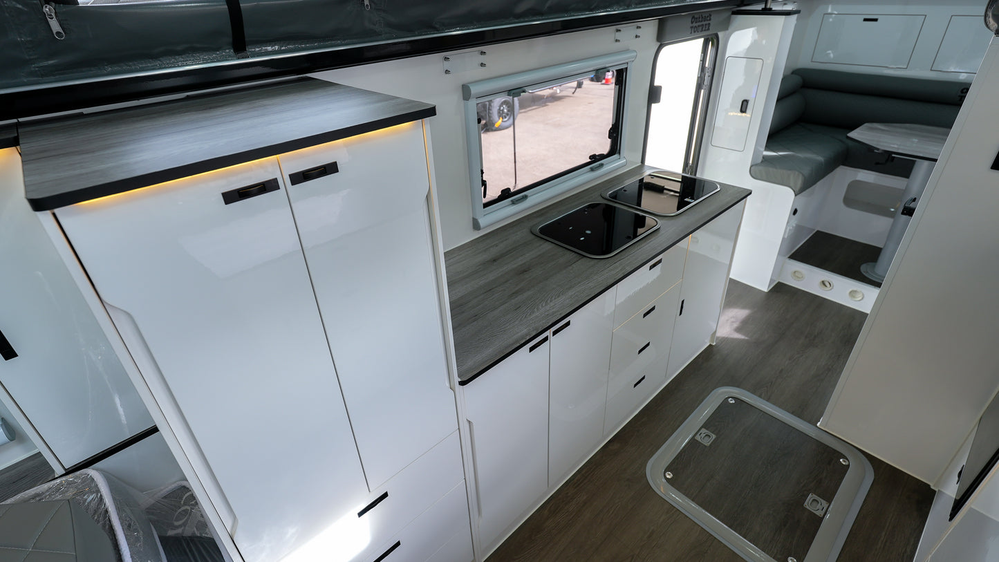 OT 19C Hybrid Caravan $81,990 ( Club Lounge )