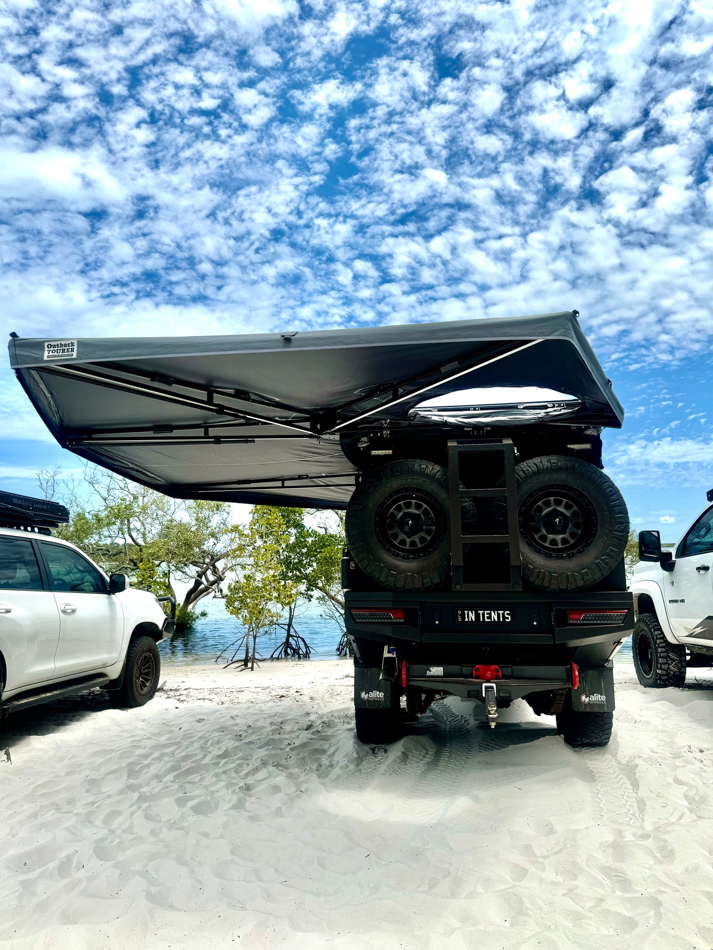 OUTBACK TOURER 270 PLUS WITH D ZIPPER