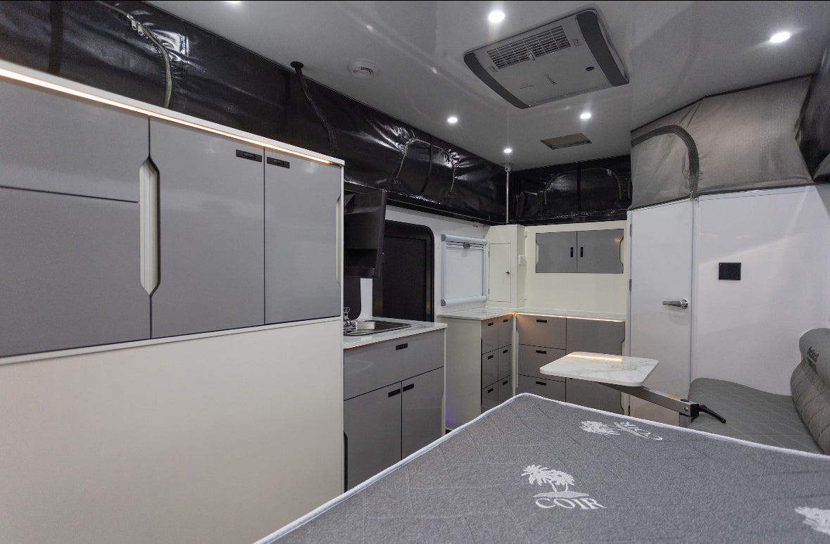 OT 16S Hybrid caravan $66,990 ( Side Fold )