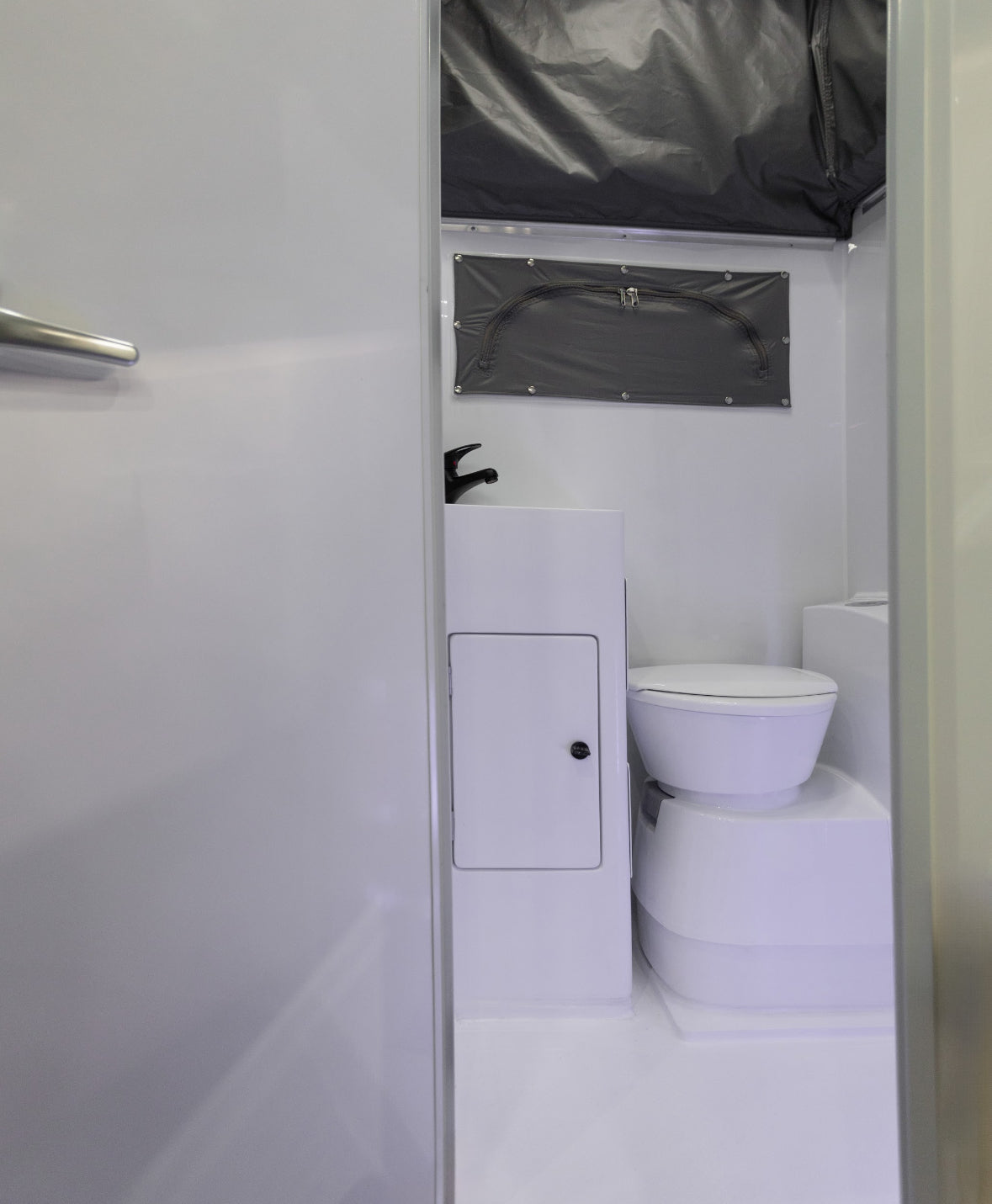 OT 16S Hybrid caravan $66,990 ( Side Fold )