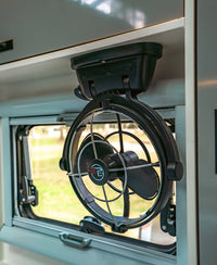 OT 16C Hybrid caravan $66,990 ( Club Lounge )