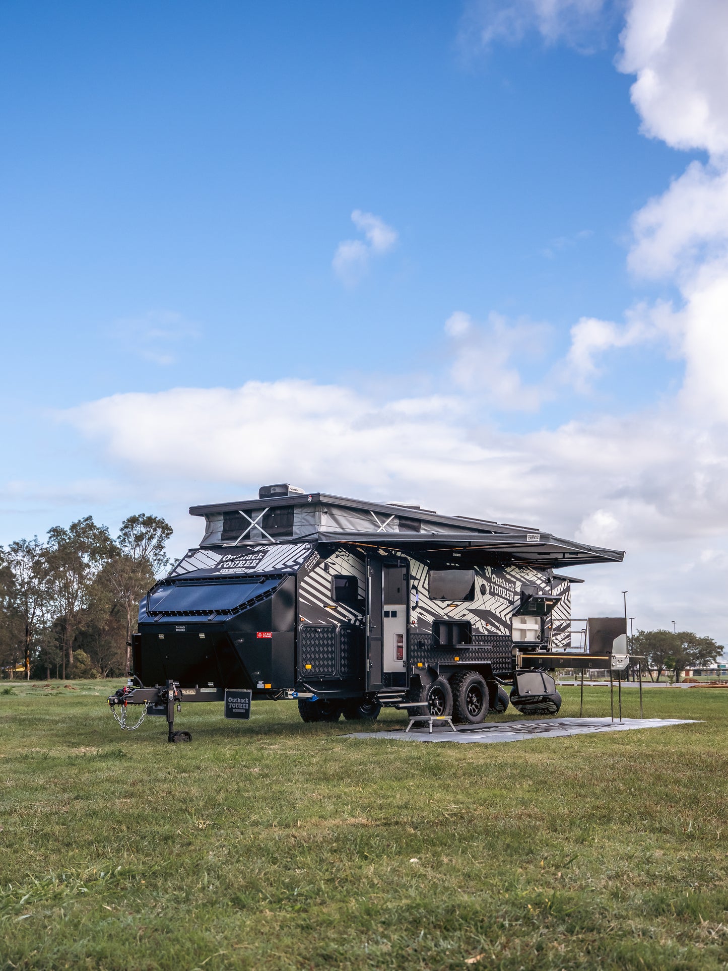 OT 19B Hybrid Caravan ( Bunk )