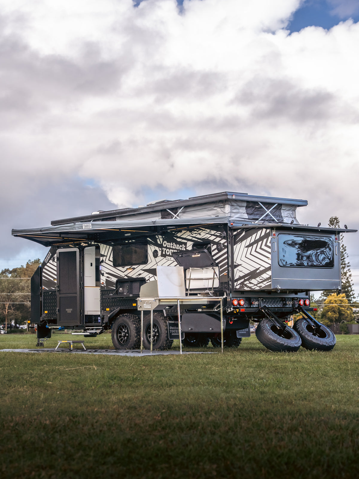 OT 19B Hybrid Caravan ( Bunk )