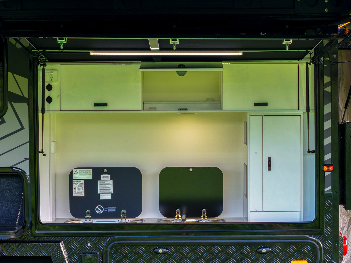 OT 16SC Hybrid Caravan $66,990 ( Side Fold Club Lounge )