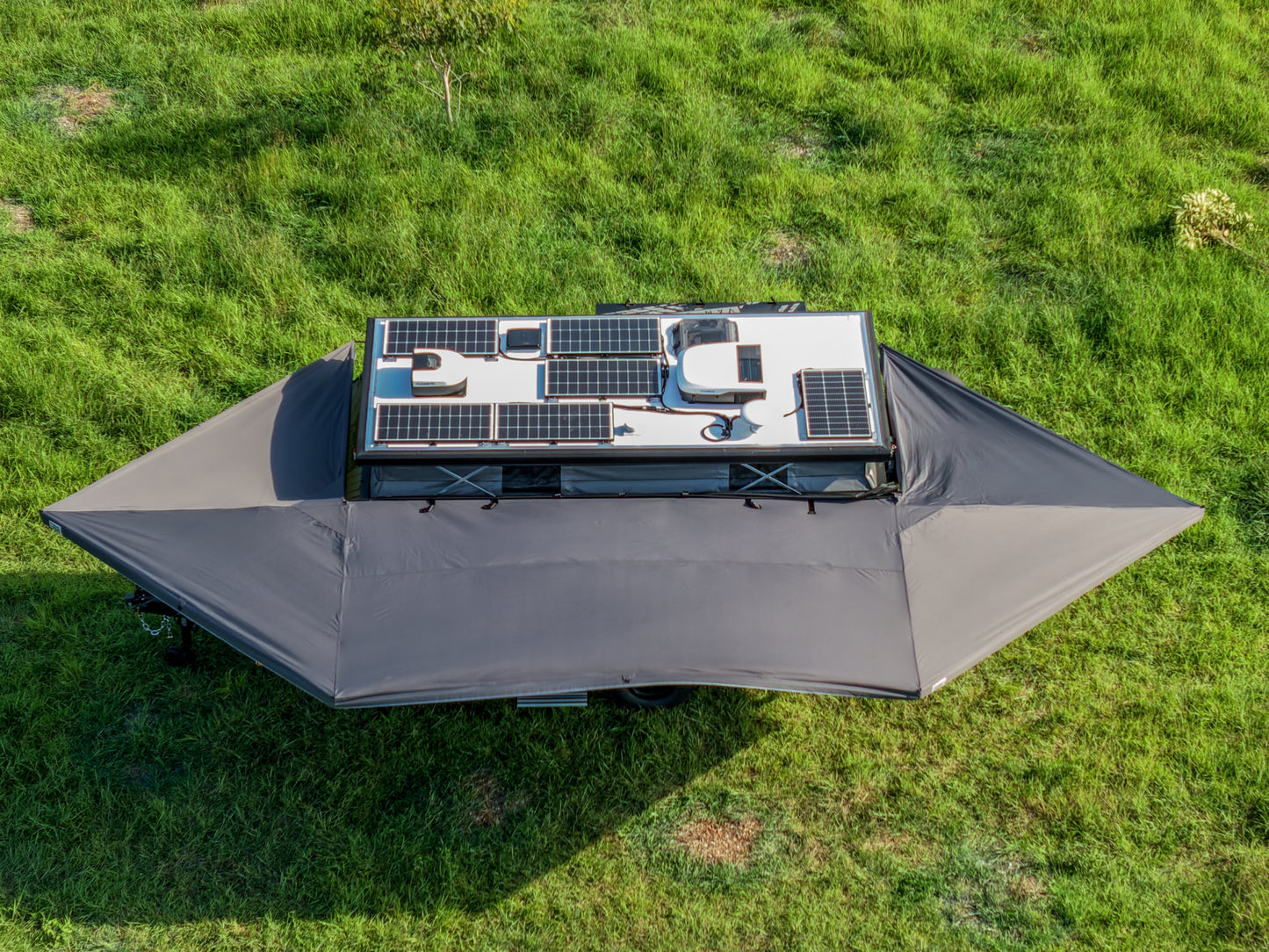 OT 16SC Hybrid Caravan $66,990 ( Side Fold Club Lounge )